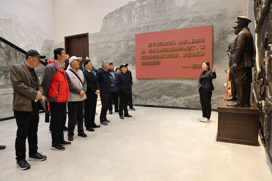 893A2678.JPG 893A2678.JPG